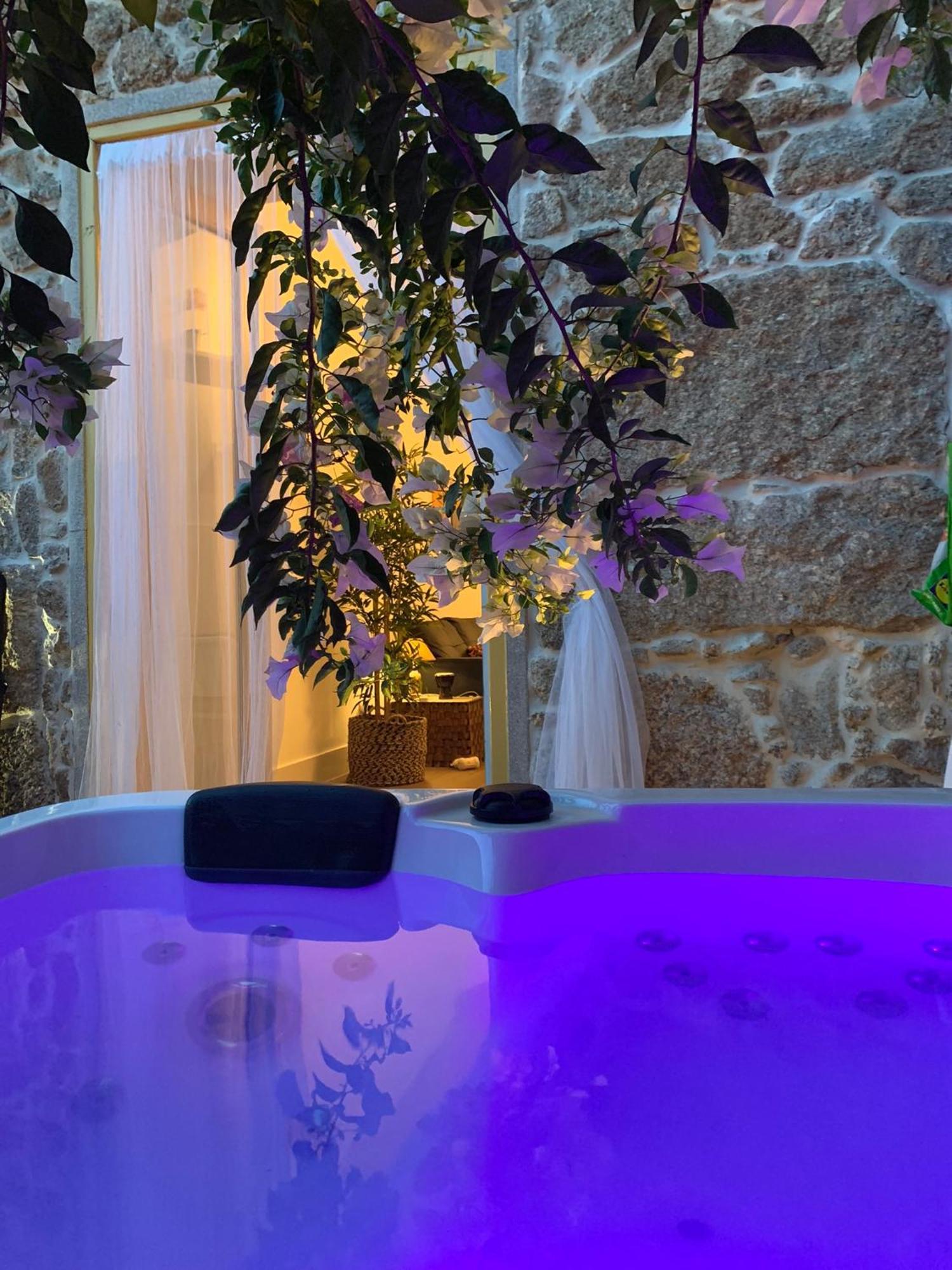 Encanto Casa Com Spa Jacuzzi Open Space Tinalhas Экстерьер фото